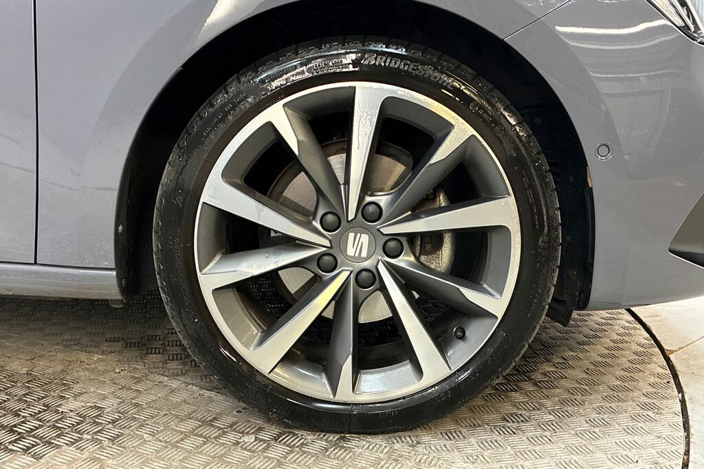 Seat Leon 1.5 Etsi 150 Fr Sport Dsg Grey #5