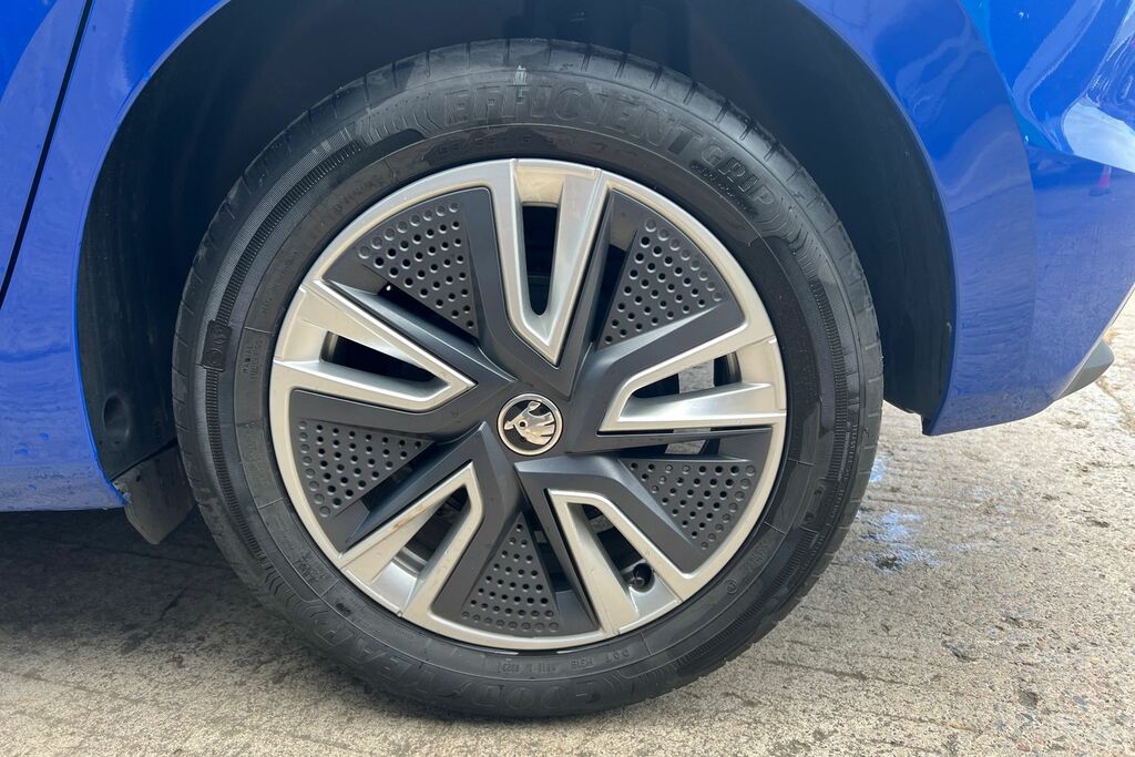 Skoda Fabia 1.0 Tsi 110 Se L Dsg Blue #5