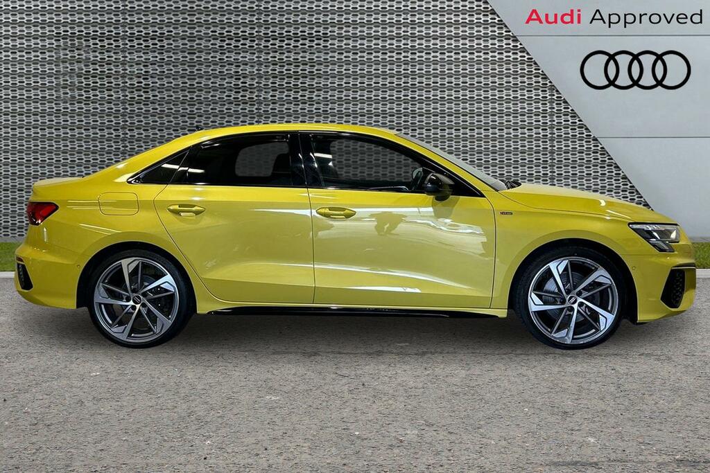 Audi A3 Black Edition 35 Tdi 150 Ps S Tronic SW24FAU Yellow #4