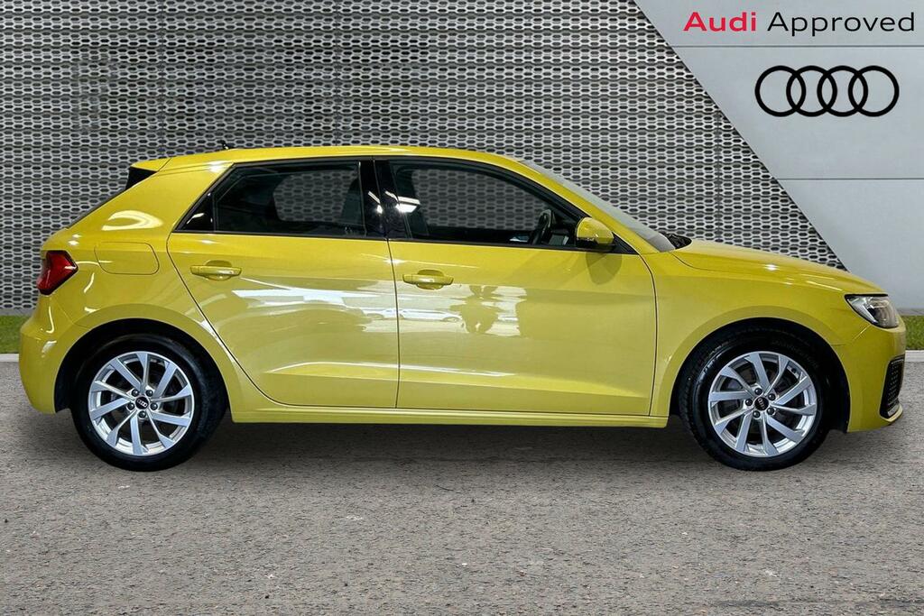 Audi A1 Sport 30 Tfsi 110 Ps 6-Speed SM71GWD Yellow #4
