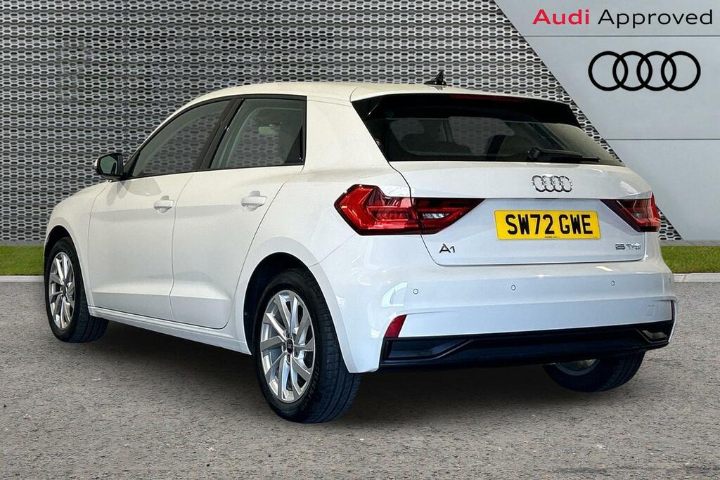 Audi A1 Sport 25 Tfsi 95 Ps 5-Speed SW72GWE White #3