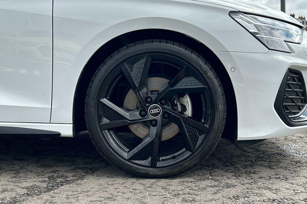 Audi A3 Black Edition Tfsi 150 Ps 6-Speed White #5
