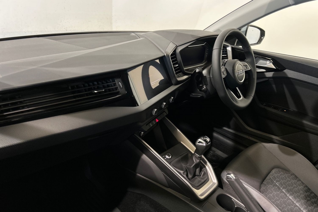 Audi A1 Sport 25 Tfsi 95 Ps 5-Speed SV26ZVN Grey #2