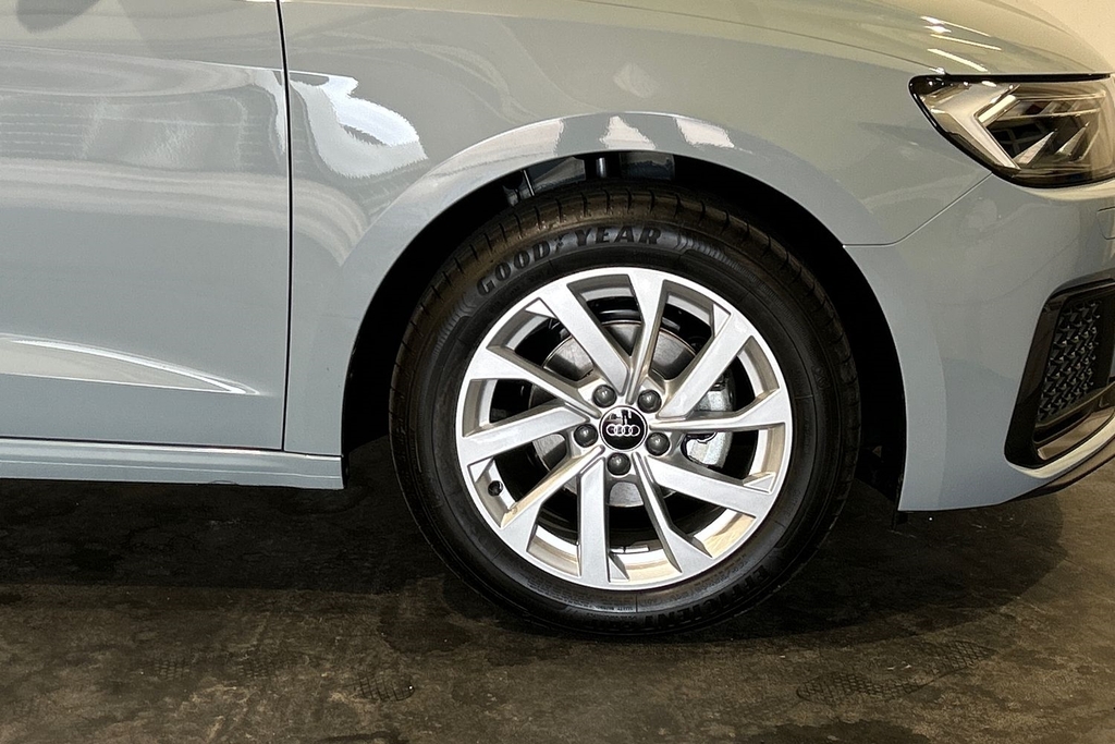 Audi A1 Sport 25 Tfsi 95 Ps 5-Speed SV26ZVN Grey #5