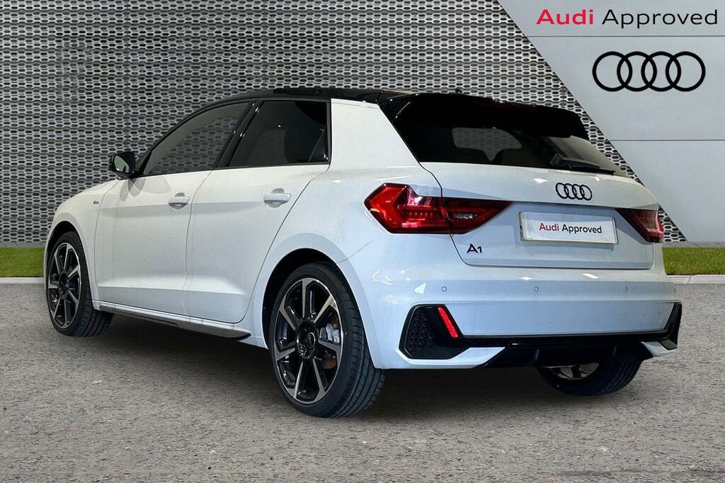 Audi A1 Black Edition 30 Tfsi 116 Ps S Tronic SV26VKU White #3