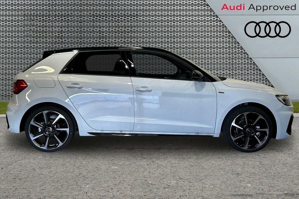 Audi A1 Black Edition 30 Tfsi 116 Ps S Tronic SV26VKU White #4