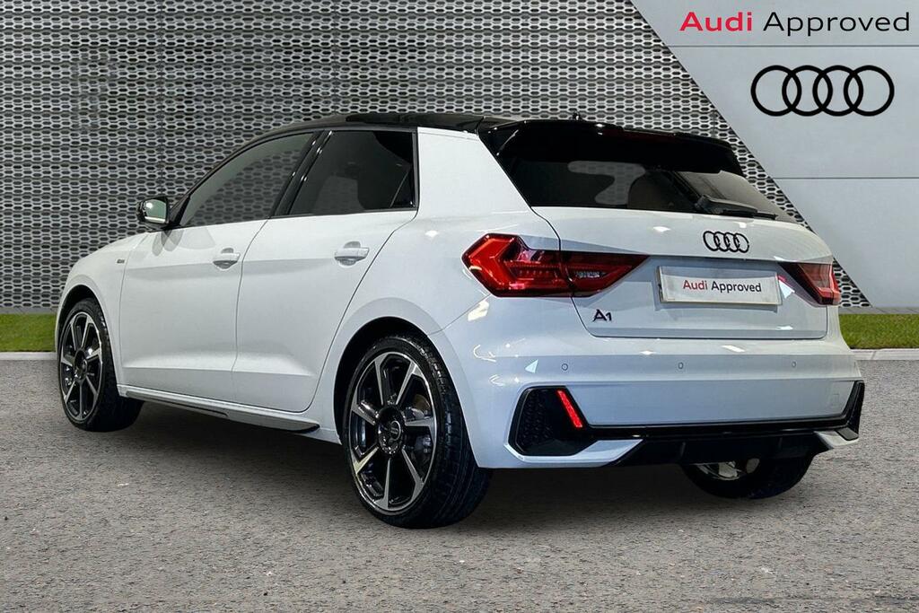 Audi A1 Black Edition 30 Tfsi 116 Ps S Tronic SV26YBH White #3