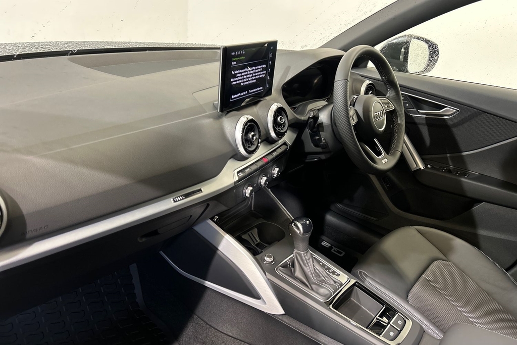 Audi Q2 S Line 35 Tfsi 150 Ps S Tronic SV26ZBC Grey #2