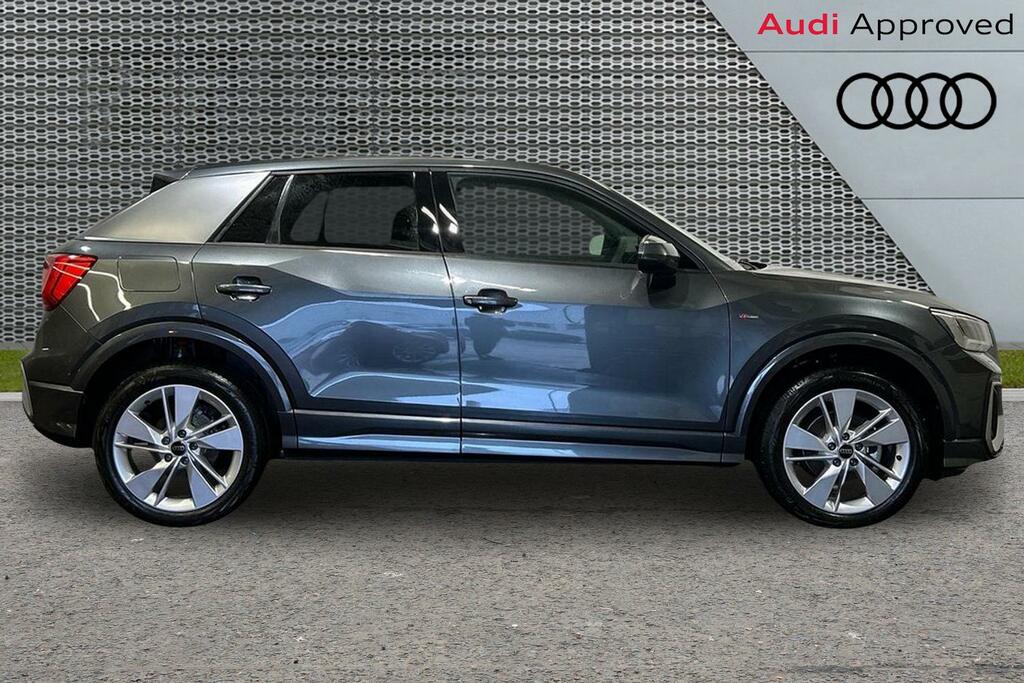 Audi Q2 S Line 35 Tfsi 150 Ps S Tronic SV26ZBC Grey #4