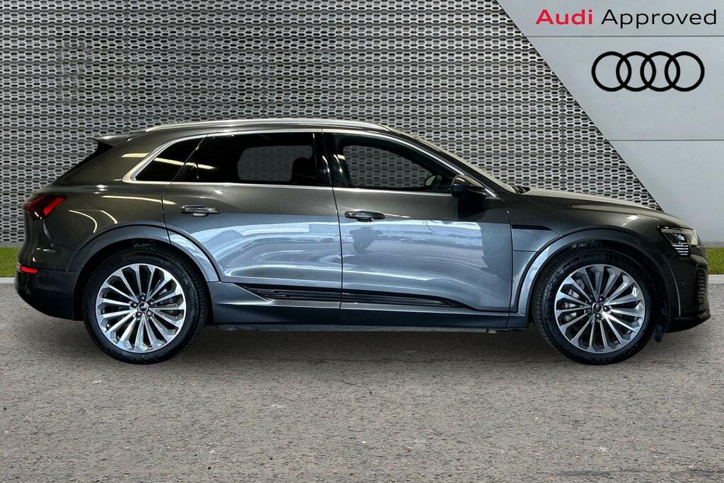 Audi Q8 e tron S Line 55 E-tron Quattro 300,00 Kw Grey #4