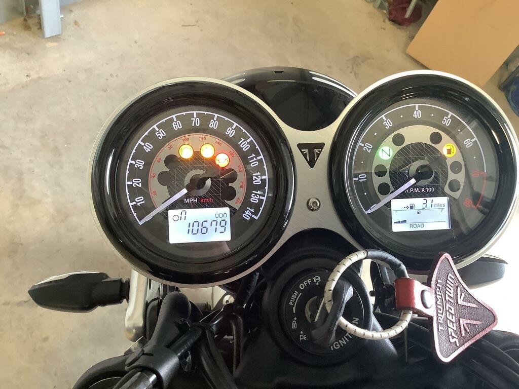 Triumph 1200 Xe Showcase Edition Blue #9