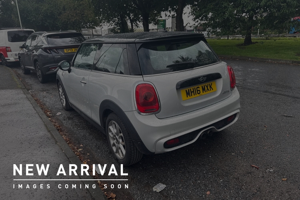 Mini Hatch Cooper S 3-Door MH16MXK White #3