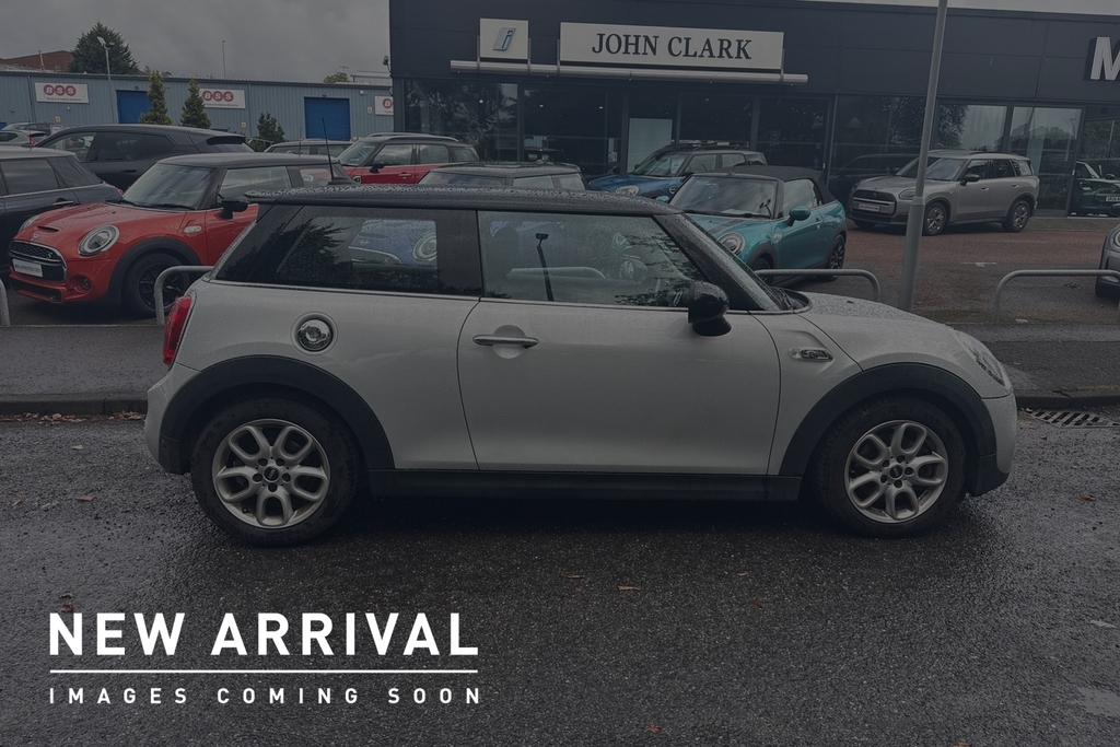 Mini Hatch Cooper S 3-Door MH16MXK White #4