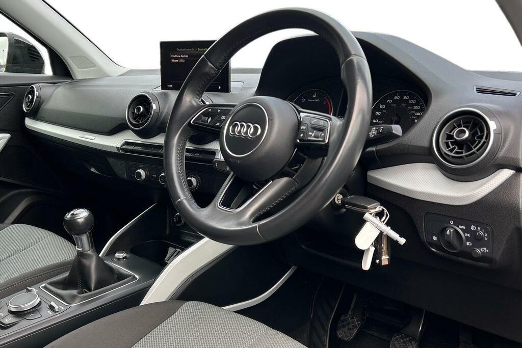 Audi Q2 30 Tdi Se ST68ZDD Black #6