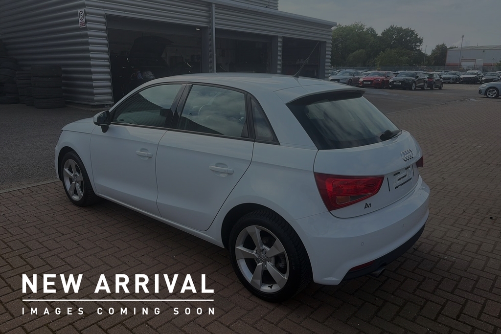 Audi A1 Sport Nav 1.0 Tfsi 95 Ps 5-Speed SV18JZS White #3