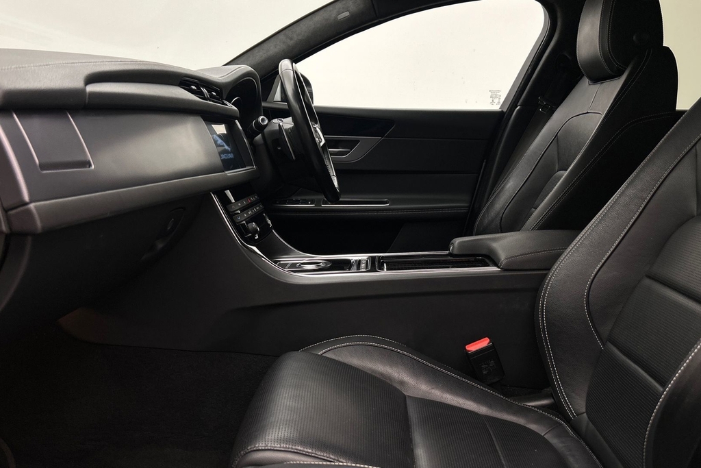 Jaguar XF I4 R-sport Silver #3