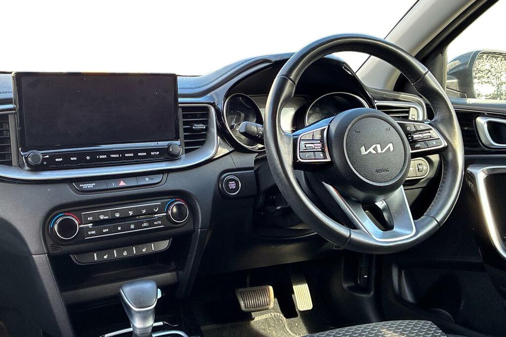 Kia Ceed 1.5 T-gdi 3 Sportswagon Dct Euro 6 Ss Silver #5