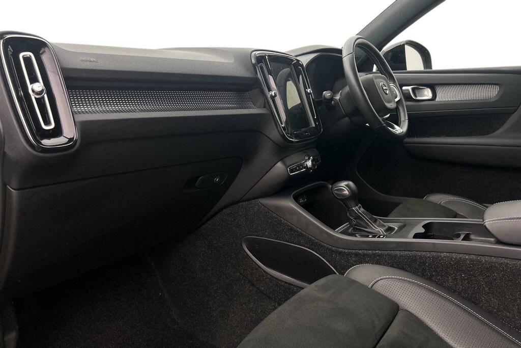 Volvo XC40 R-design, T3 SN70JPX Black #2