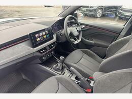 Skoda Kamiq 1.0 Tsi 116Ps Design Edition White #2
