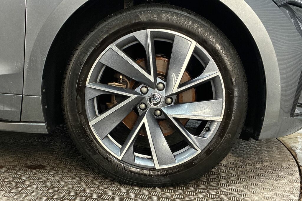 Skoda ENYAQ 150Kw 80 Sportline Plus 82Kwh Grey #5