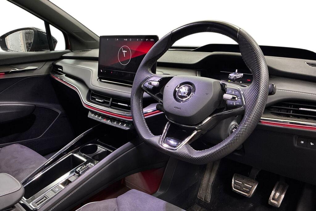 Skoda ENYAQ 150Kw 80 Sportline Plus 82Kwh Red #6