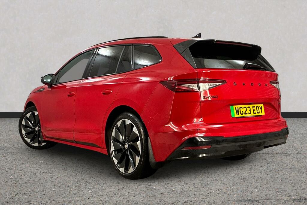 Skoda ENYAQ 150Kw 80 Sportline Plus 82Kwh Red #3
