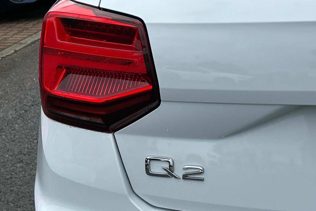 Audi Q2 Tfsi Cod Sport White #19