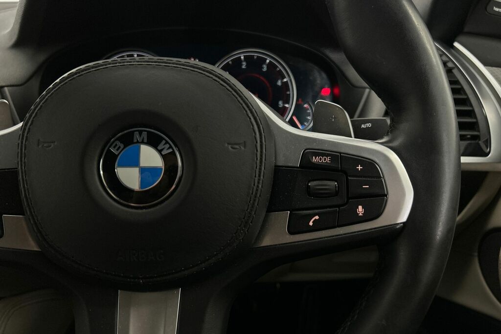BMW X4 X4 M40d Black #18