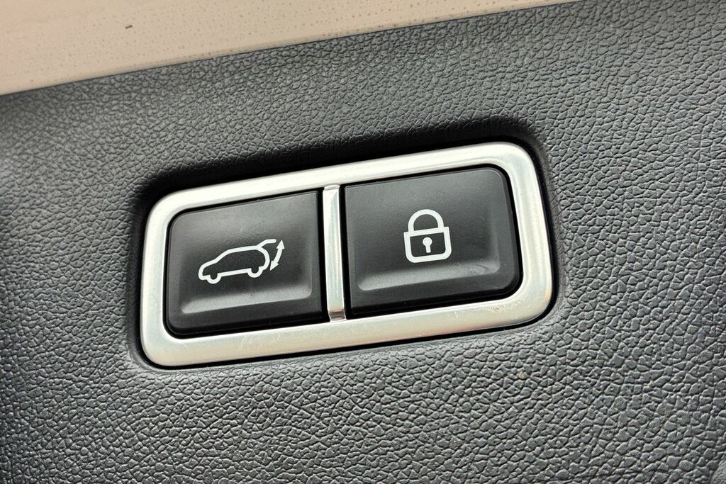 Kia Sorento 4 Black #13