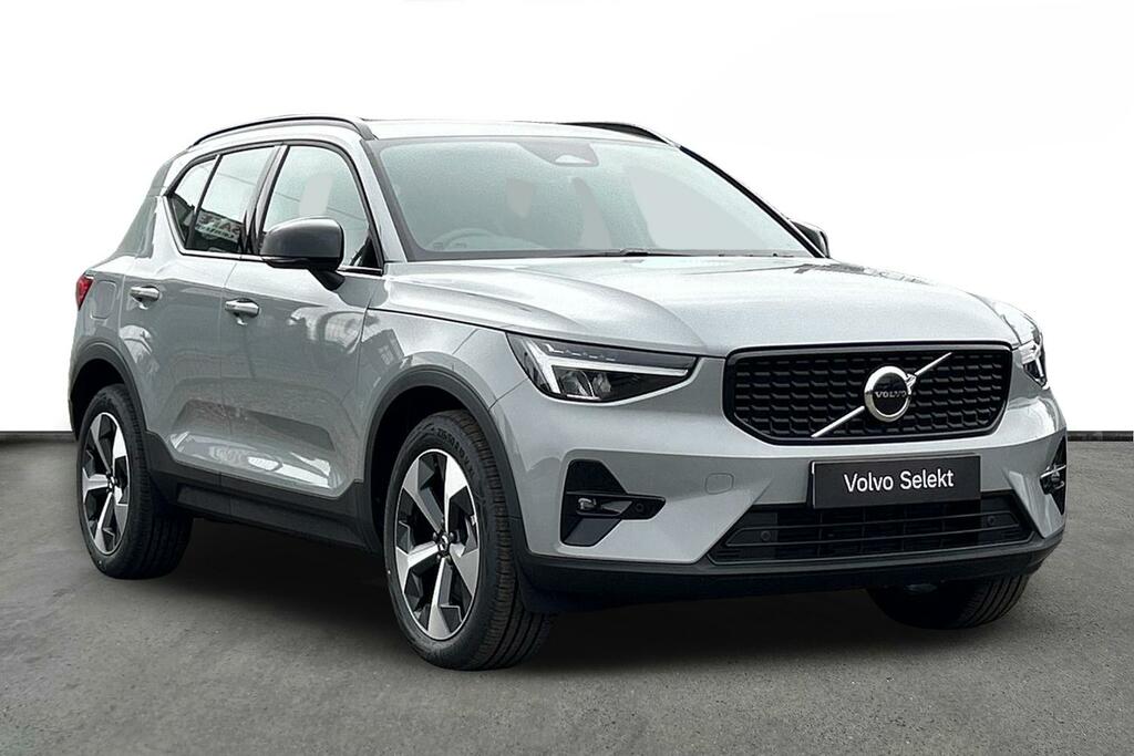 Volvo XC40 Plus, B3 Mild Hybrid, Dark Grey
