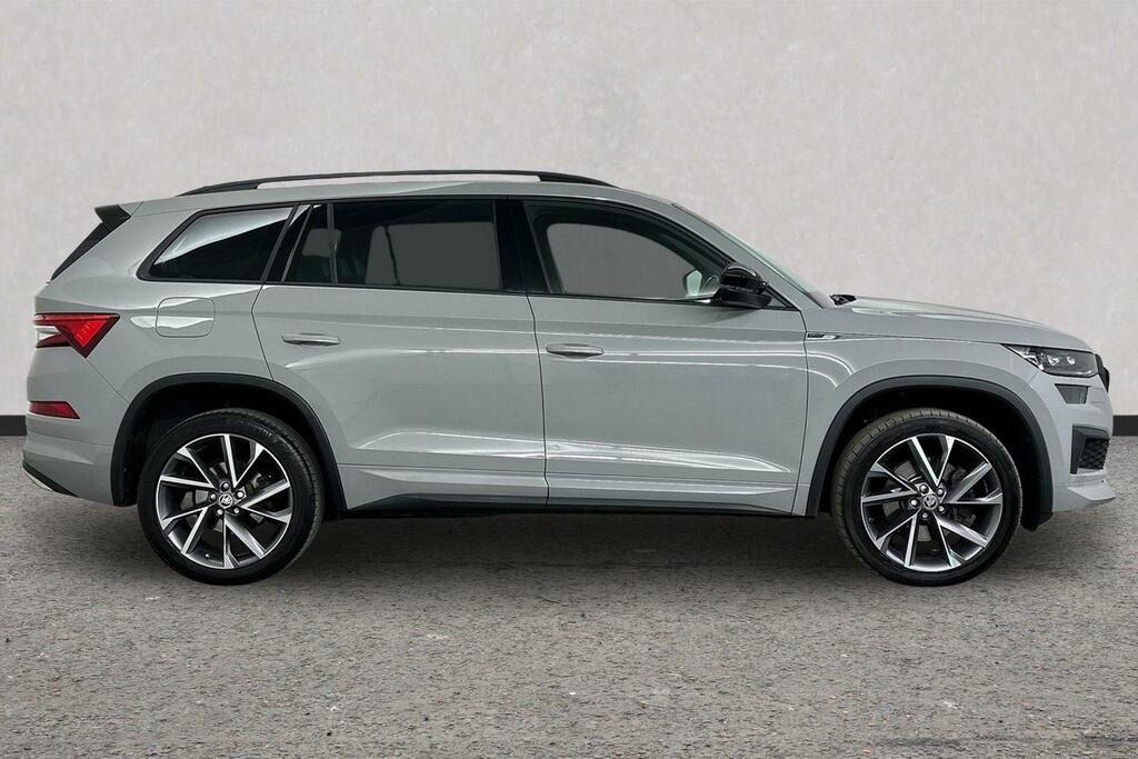 Skoda Kodiaq 2.0 Tdi 200 Sport Line 4X4 Dsg 7 Seat Grey #4