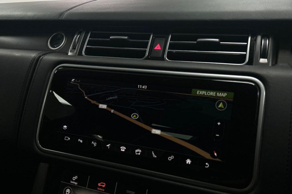 Land Rover Range Rover 3.0 D300 Westminster Black Black #11