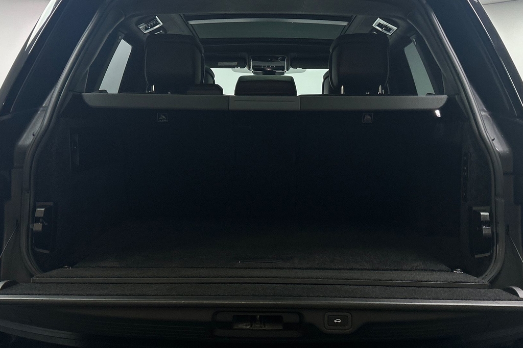 Land Rover Range Rover 3.0 D300 Westminster Black Black #10