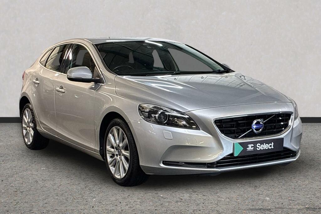 Volvo V40 2.0 D2 Se Lux Nav Euro 6 Ss Silver