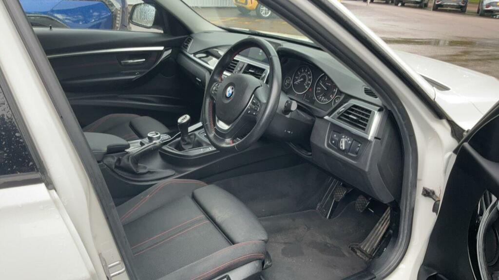 BMW 3 Series 320I Xdrive Se Touring Grey #4