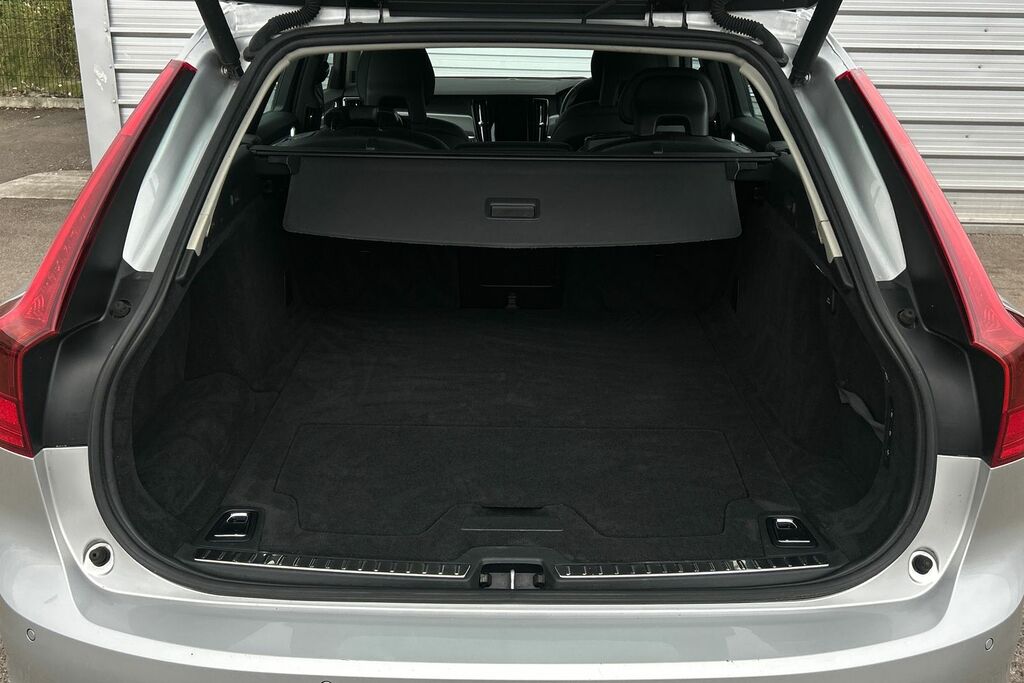 Volvo V90 V90 Inscripton D4 Gold #8