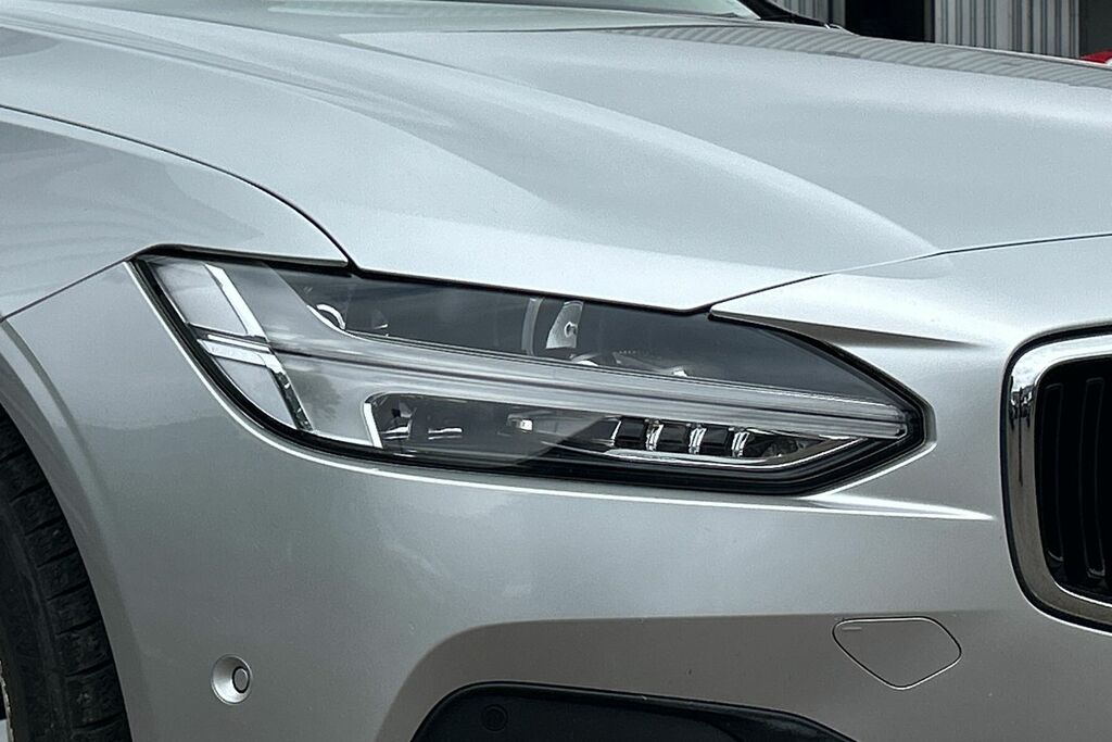 Volvo V90 V90 Inscripton D4 Gold #18
