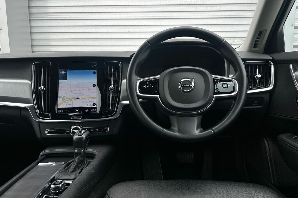 Volvo V90 V90 Inscripton D4 Gold #28