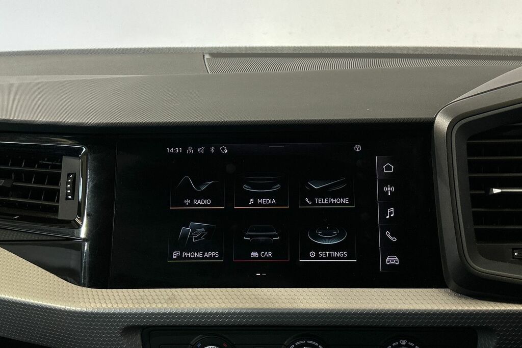 Audi A1 S Line 25 Tfsi 95 Ps 5-Speed White #12