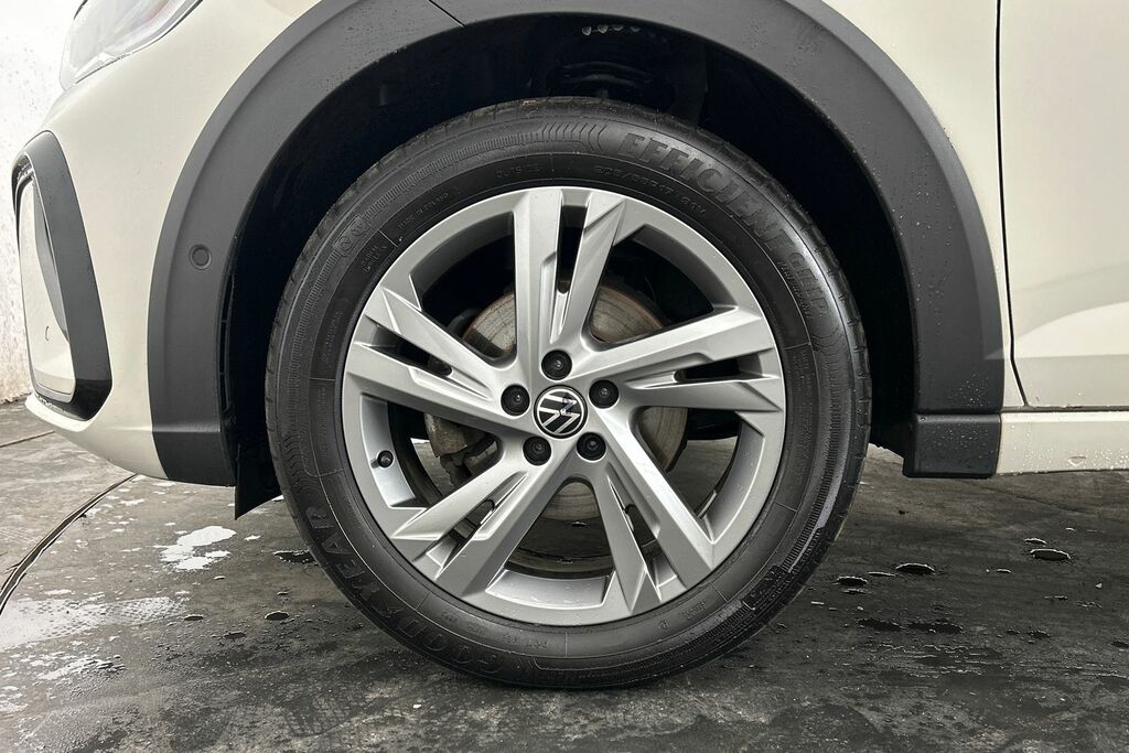 Volkswagen Taigo 1.0 Tsi 110 R-line Grey #5
