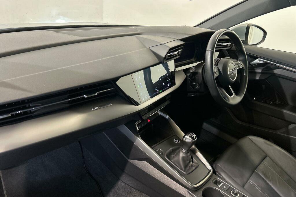 Audi A3 Sport 35 Tfsi 150 Ps 6-Speed Silver #2