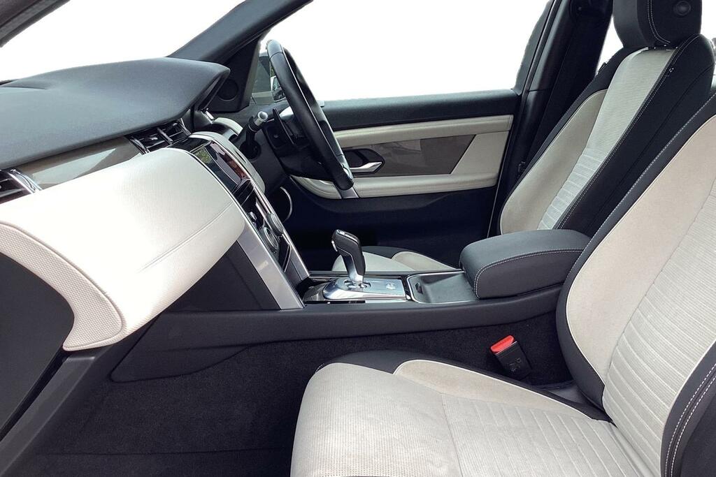 Land Rover Discovery Sport P200 R-dynamic S White #3