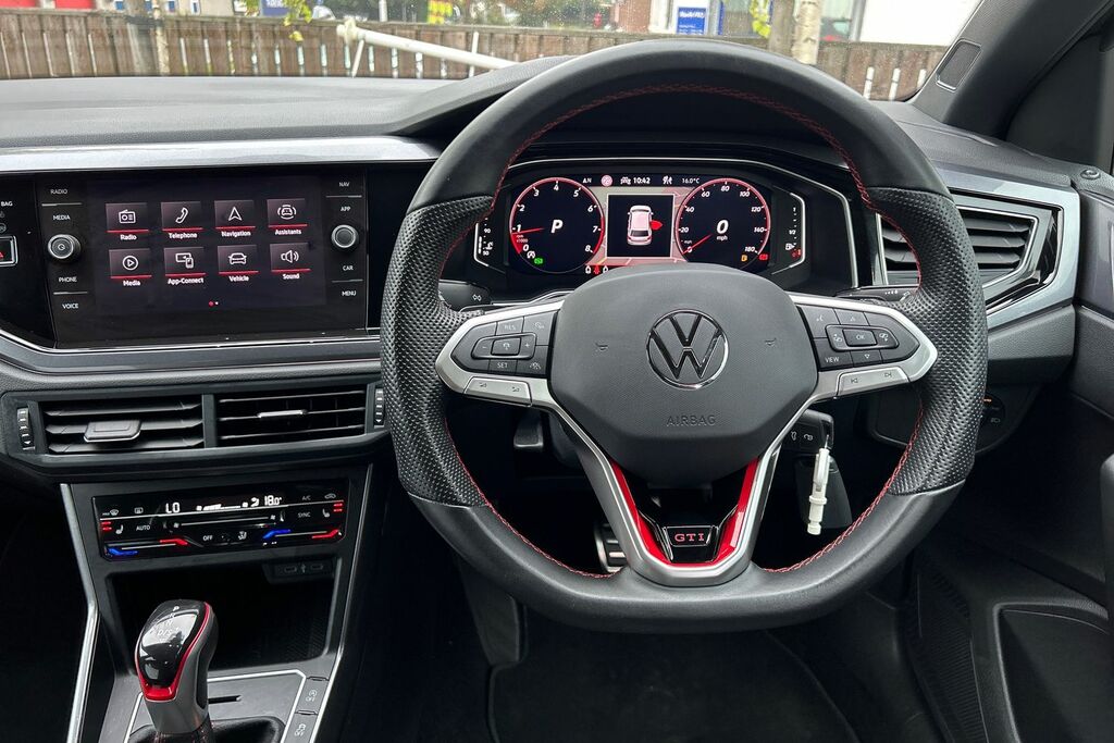 Volkswagen Polo Hatchback White #13