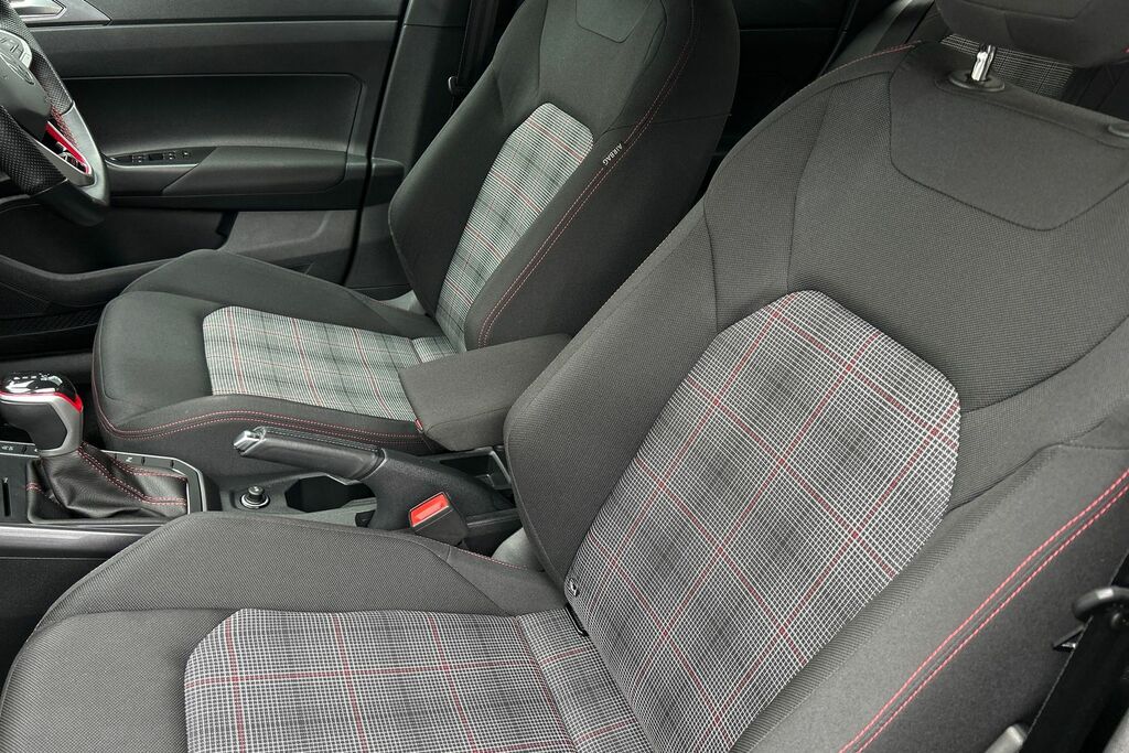Volkswagen Polo Hatchback White #16