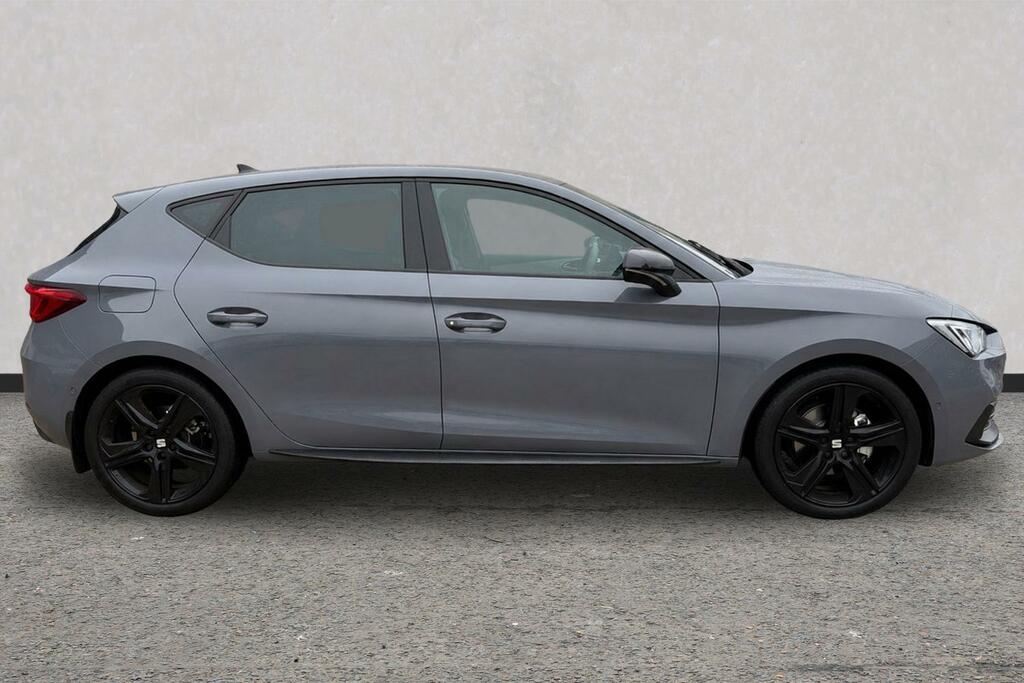 Seat Leon 1.5 Etsi 150 Fr Black Edition Dsg Dap Grey #4