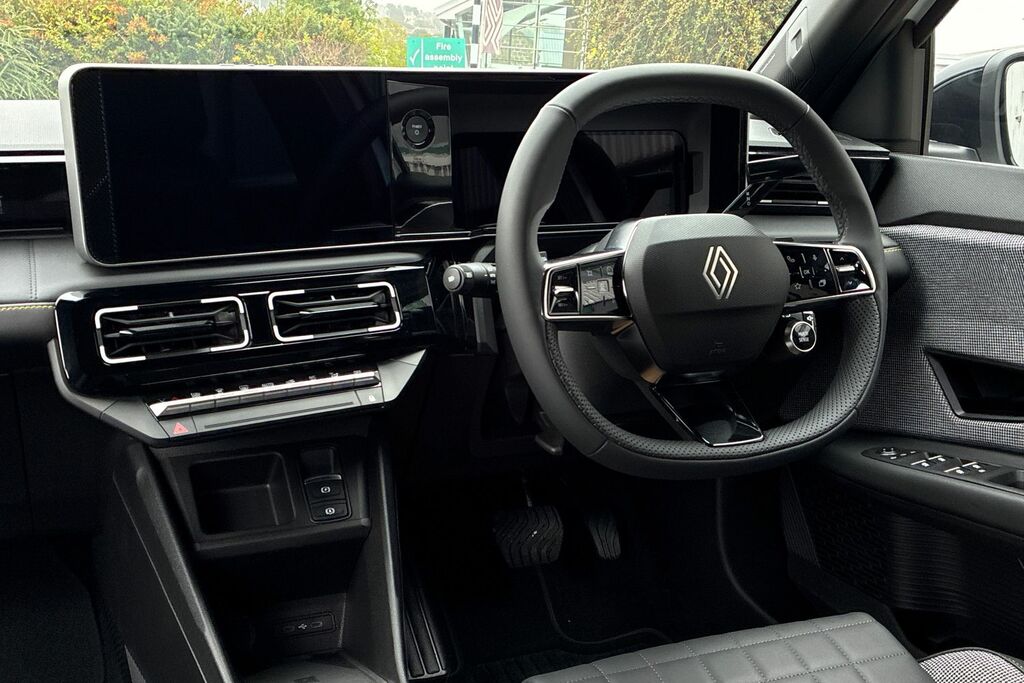 Renault 4 E-Tech Iconic E-tech Ev  #13