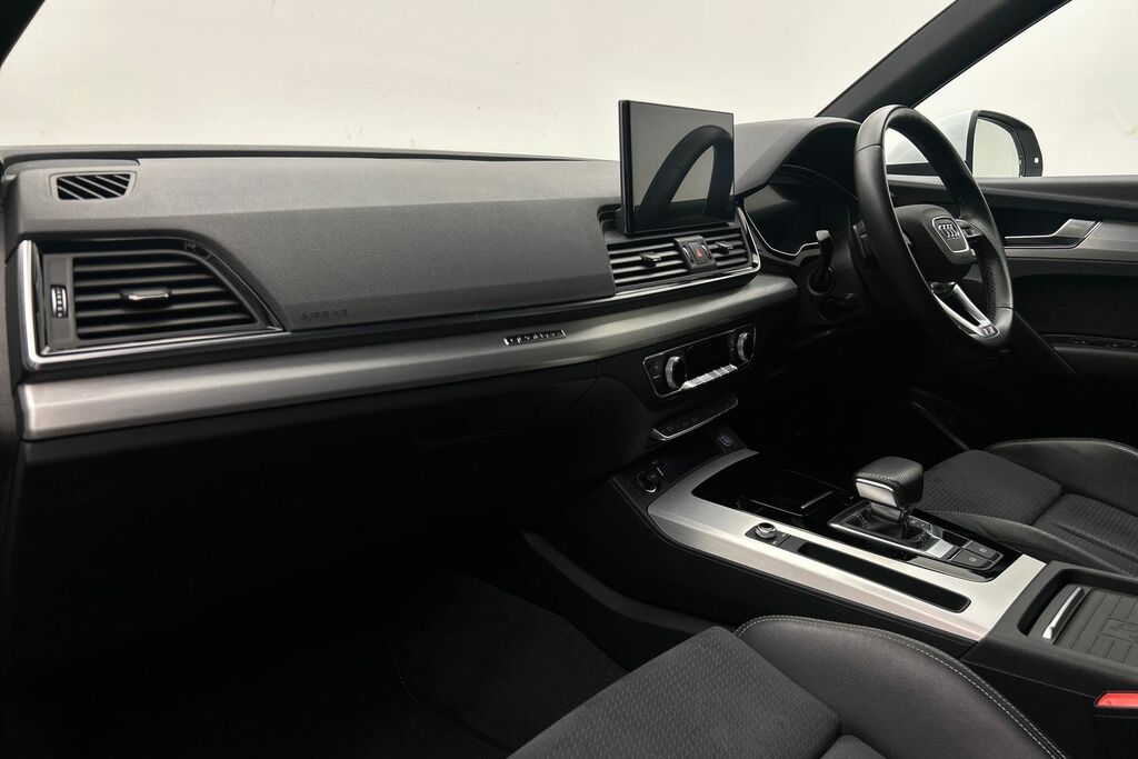 Audi Q5 S Line 40 Tdi Quattro 204 Ps S Tronic White #2