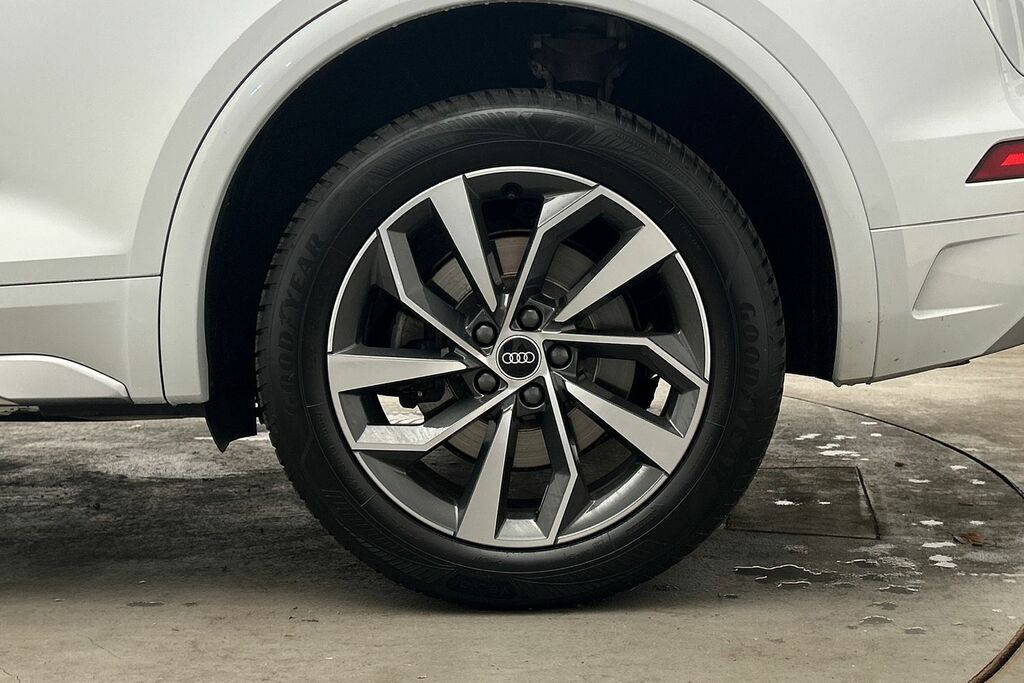 Audi Q5 S Line 40 Tdi Quattro 204 Ps S Tronic White #5