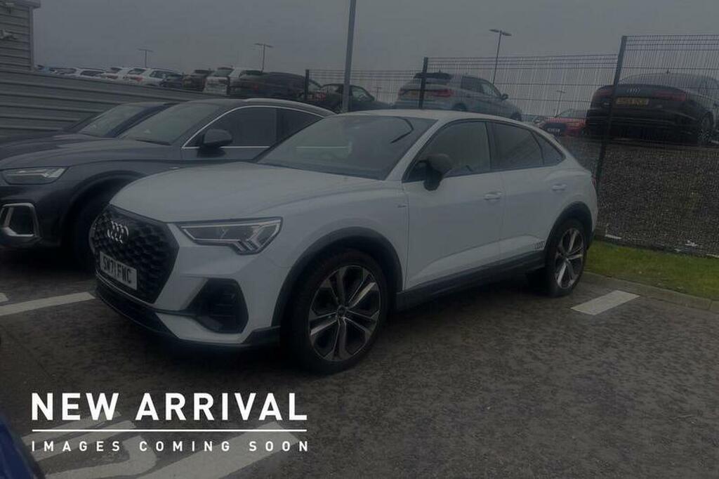 Audi Q3 Black Edition 40 Tdi Quattro 200 Ps S Tronic White