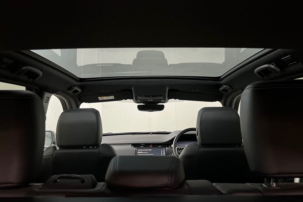 Land Rover Discovery Sport 2L Dynamic Se Black #21